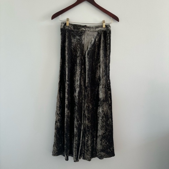 NWT Zara | Velvet Skirt - Picture 4 of 5